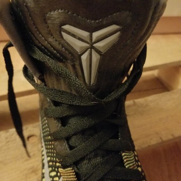 NIKE KOBE 9 IX ELITE INSPERATION, Black and Yellow Lakers
